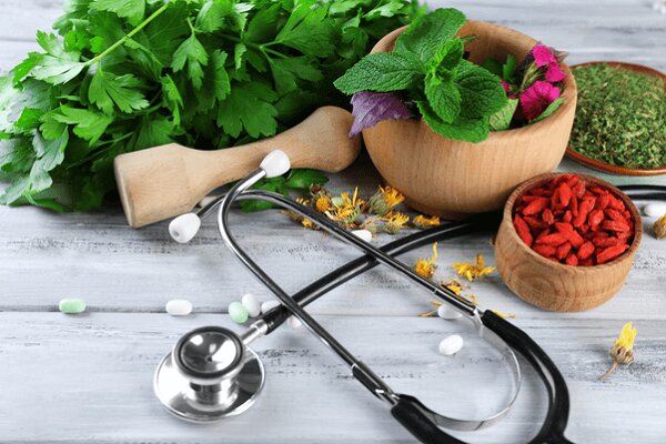 عدم آشنایی عملی با تجاری‌سازی، چالش اصلی فرآورده‌های طبیعی