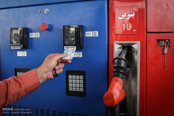کاهش ۴۰ درصدی مصرف بنزین تکذیب شد